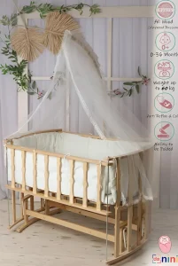 تخت و گهواره کنار مادر دانینی تاشو